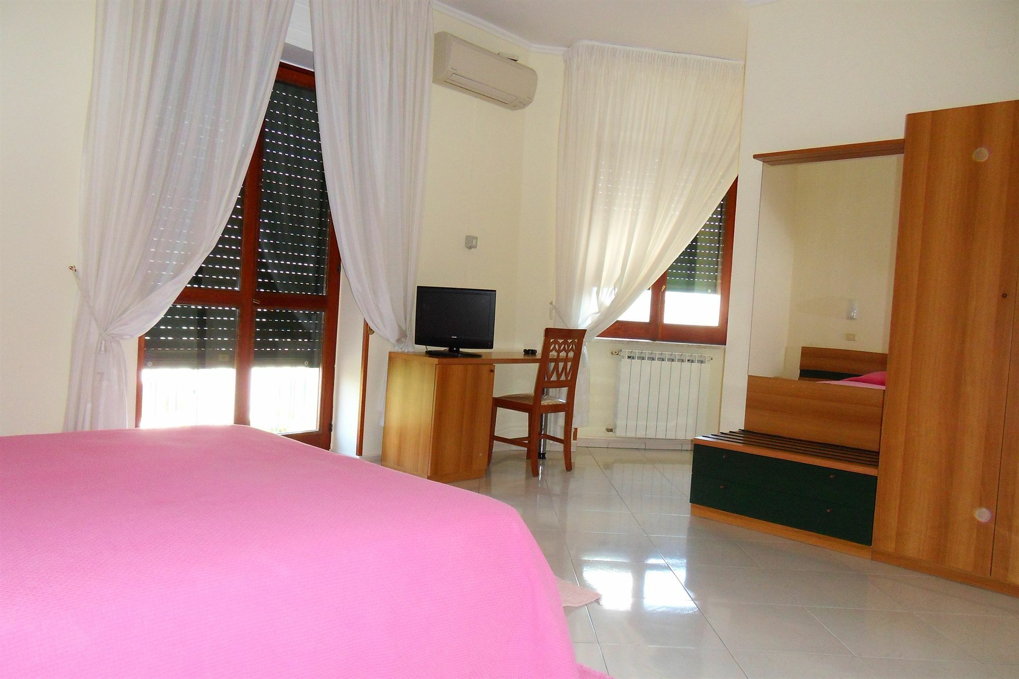 Hotel Astoria ปอมเปอี ภายนอก รูปภาพ