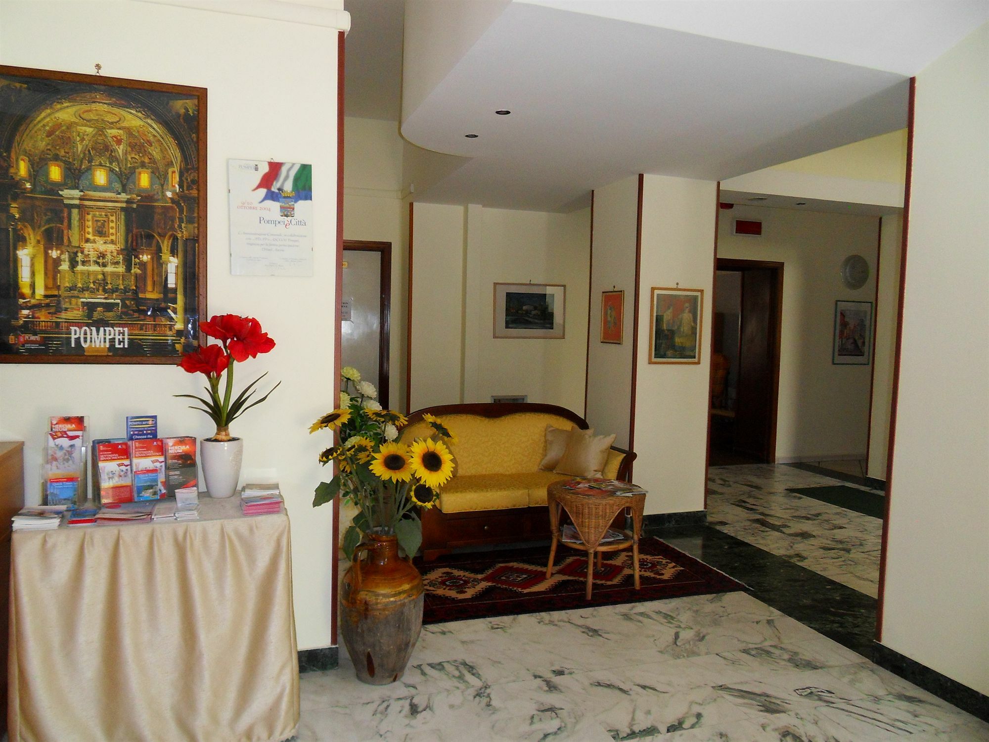 Hotel Astoria ปอมเปอี ภายนอก รูปภาพ