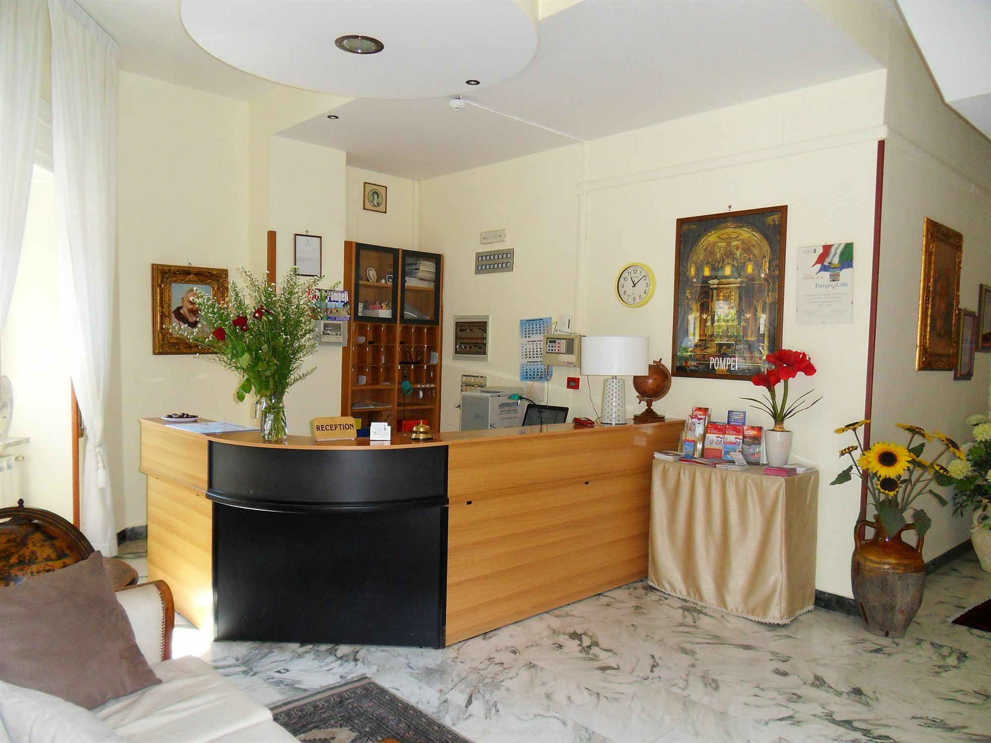 Hotel Astoria ปอมเปอี ภายนอก รูปภาพ